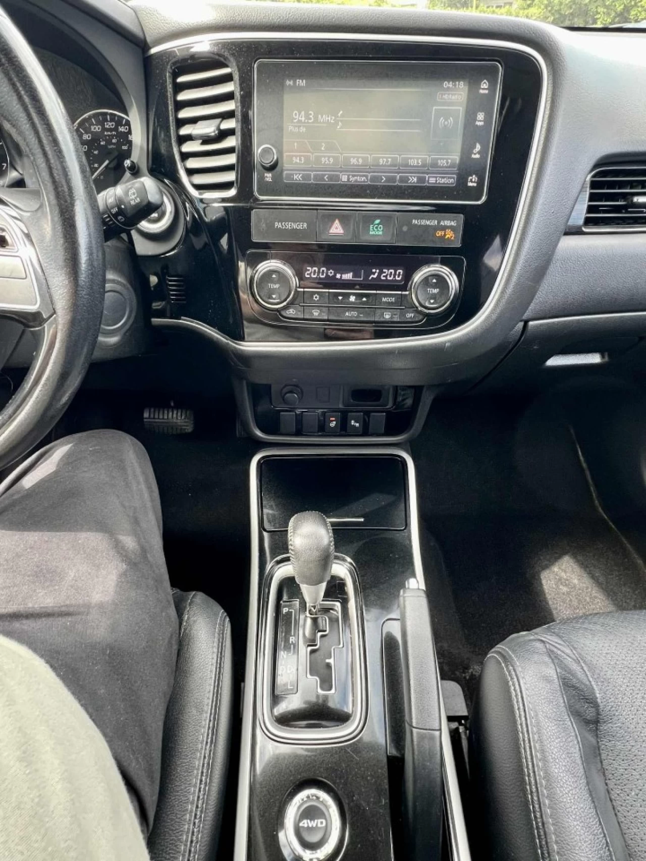 2017 MITSUBISHI OUTLANDER E.S AWD/4X4 + 7 PASSAGERS + CUIR + TOUTE ÉQUIPÉE + A1  Image principale