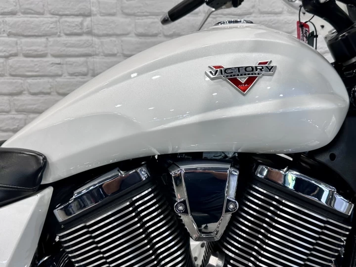 2013 VICTORY BOARDWALK 1731 cc = 110 p.c EFI + CRUISER - TOURING + RARE & A1 