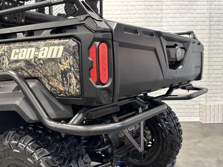 2017 BRP CAN-AM DEFENDER MAX-CREW HD-10 + DPS + 4WD + 6 PASSAGERS + RARE & A1 