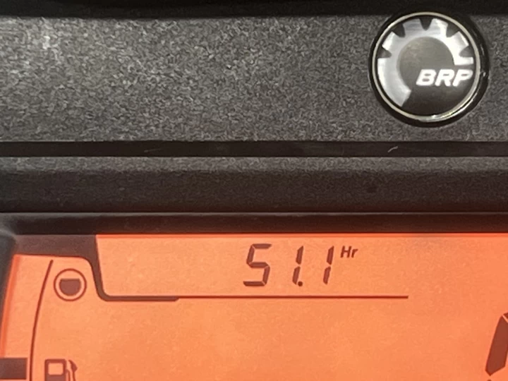 2024 BRP CAN-AM RENEGADE X-XC 1000R EFI + 4WD + DPS + FOX + SEULEMENT 1686 KM + RARE & A1 