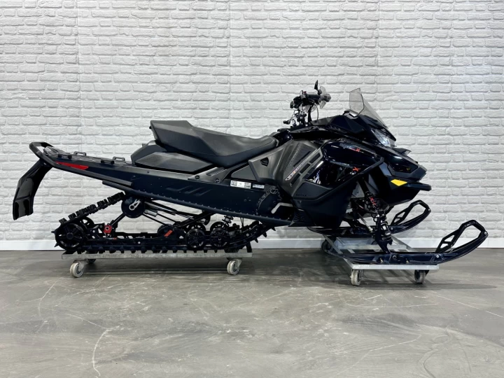 2023 BRP SKI-DOO RENEGADE X 900 ACE TURBO ''R'' 180 HP + REV GEN4 + 16496 KM + RARE & A1 