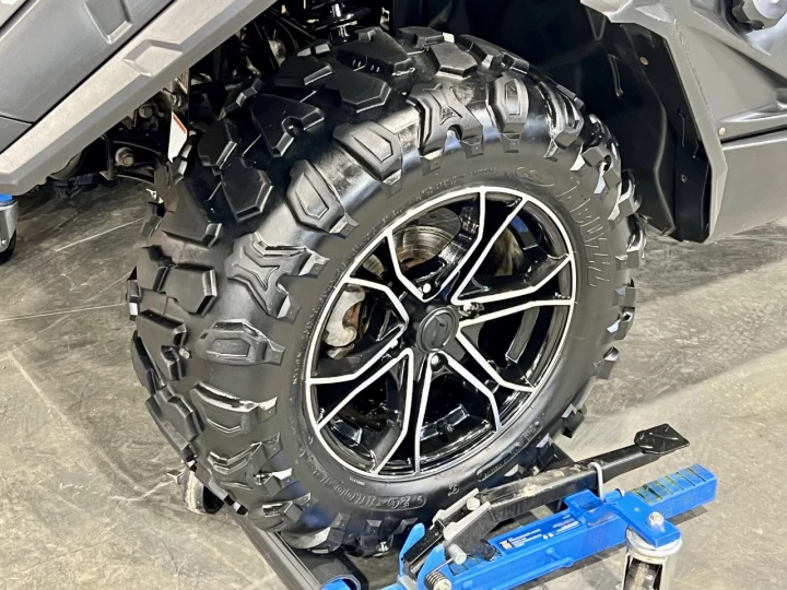 2021 CF MOTO U-FORCE 800 LX EFI + E.P.S + 4X4 + MAGS + TREUIL + A1 