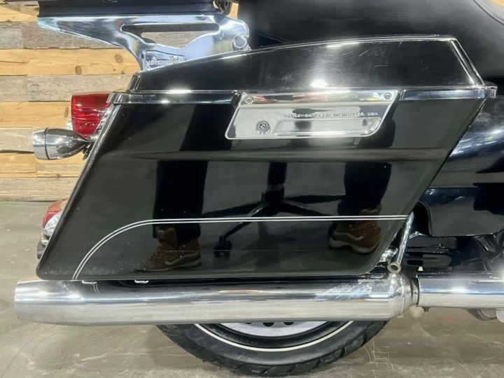 2011 HARLEY-DAVIDSON FLHTC ELECTRA GLIDE CLASSIC + 96 ci = 1584 cc EFI + 92849 KM + RARE & A1 