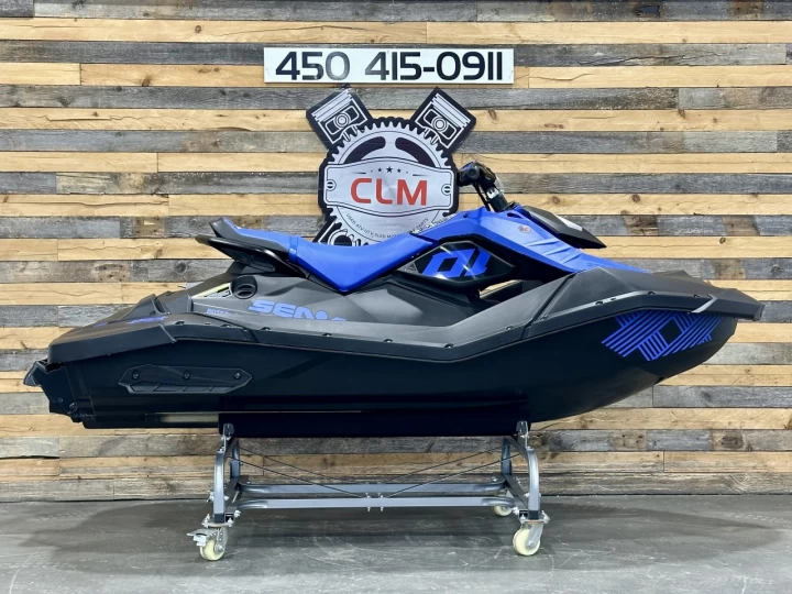 2023 BRP SEA-DOO SPARK TRIXX 2UP +IBR + VTS + 48 HR SEULEMENT + RARE & A1 