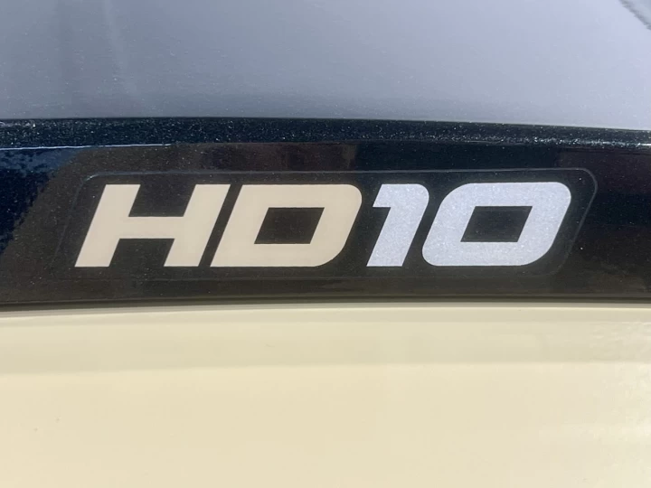 2025 BRP CAN-AM DEFENDER MAX CREW HD-10 LIMITED + 4WD + DPS + 650 KM SEULEMENT + 6 PASSAGERS + TOUTE ÉQUIPÉE+ RARE & A1 