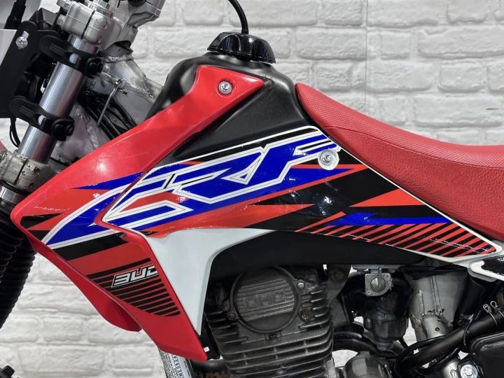 2027 HONDA CRF 230F + DEMAREUR ELECTRIQUE + 4 TEMPS + MX - MOTOCROSS - TRAIL + RARE & A1 