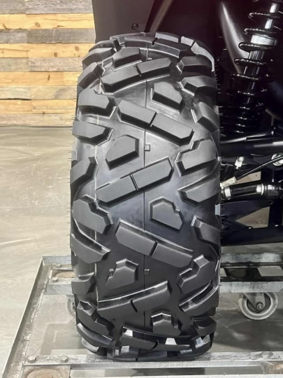 2025 CF MOTO Z-FORCE 800 EFI EDITION TRAIL 50'' + EPS + 4X4 + SEULEMENT 1641 KM + RARE & A1 