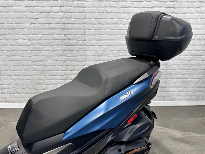 2024 PIAGGIO MP3 530 HPE VERSION EXCLUSIVE MP3 530 HPE VERSION EXCLUSIVE + A.B.S + SEULEMENT 640 KM + MODE RARE & A1 