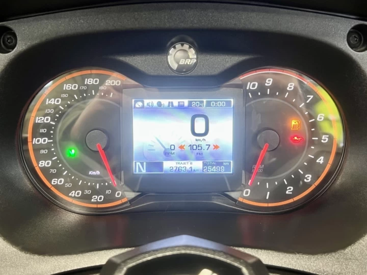 2017 BRP CAN-AM SPYDER RT-S SE-6 (SEMI-AUTOMATIQUE) ROTAX 1330 cc EFI + SEULEMENT 25499 KM + RARE & A1 
