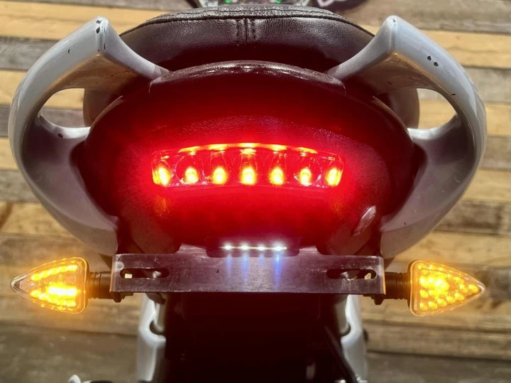 2009 SUZUKI SFV 650 GLADIUS + 51112 KM + PETITE PLAQUE $$$ + RARE & A1 