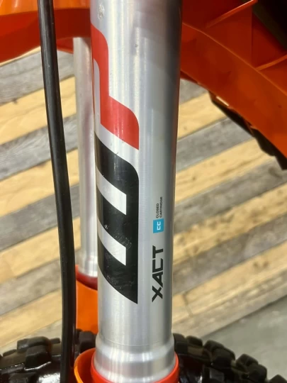 2025 KTM 250 XC-F EFI + 4 TEMPS + 68 HR + ENDURO-MX-MOTOCROSS + RARE & CONDITION A1 