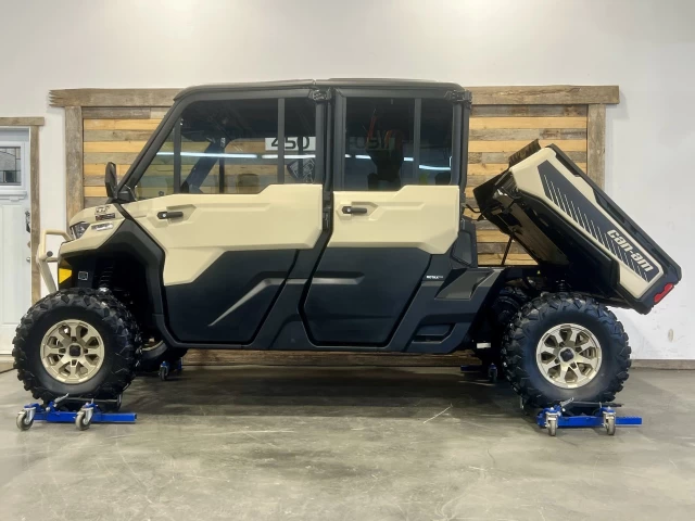 BRP CAN-AM DEFENDER MAX CREW HD-10 LIMITED + 4WD + DPS + 650 KM SEULEMENT + 6 PASSAGERS + TOUTE ÉQUIPÉE+ RARE & A1  2025