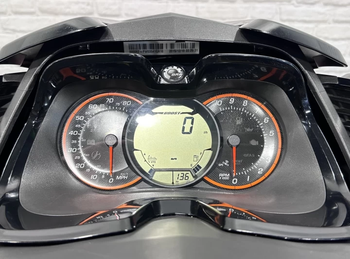 2016 BRP SEA-DOO RXT-X 260 H.P A/S PAR FOX + IBR + VTS + SEULEMENT 136 HR + 3 PASSAGERS + RARE & A1 