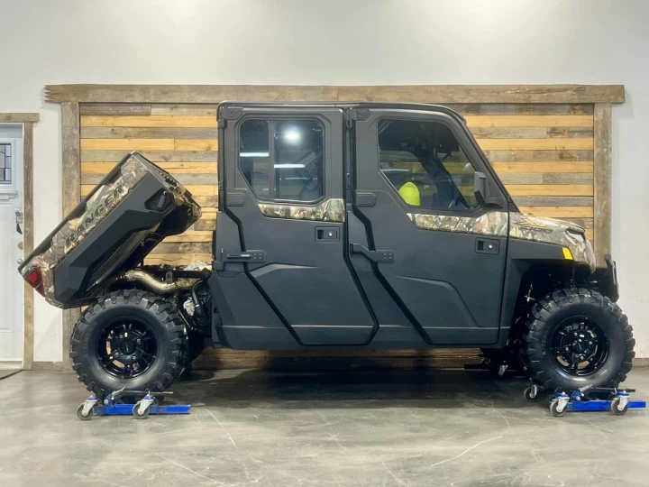 2024 POLARIS RANGER CREW XP 1000 NORTH STAR EDITION ULTIMATE + EPS + 4X4 + SEULEMENT 716 KM + GARANTIE 
