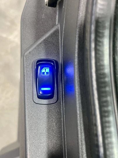 2023 POLARIS RANGER XP 1000 NORTH STAR EDITION ULTIMATE + RIDE COMMAND + AIR CLIMATISÉ + CHAUFFAGE + CABINE FERMER + TOUTE ÉQUIPÉE 