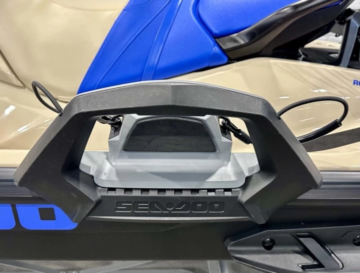 2025 BRP SEA-DOO WAKE 170 H.P + IBR + VTS + IDF + 3 PASSAGERS + 6 HR SEULEMENT + TOUR & RACK + RARE & A1 