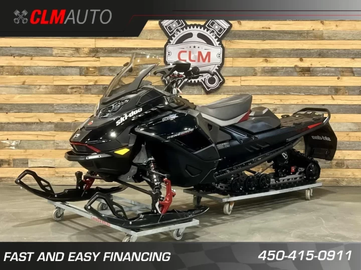 2025 BRP SKI-DOO RENEGADE ENDURO 900 ACE TURBO 130 H.P I.T.C 137'' + REV GEN5 + ECRAN COULEUR 10'' + GPS + AIR RIDE + SEULEMENT 2836 KM 