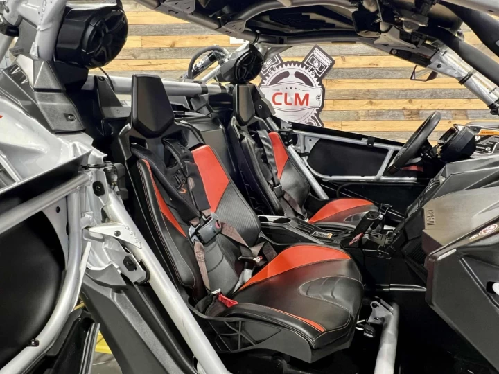 2020 BRP CAN-AM MAVERICK X3 X-RS TURBO ''RR'' 195 HP + 4X4 + DPS + 72 POUCES + RARE 