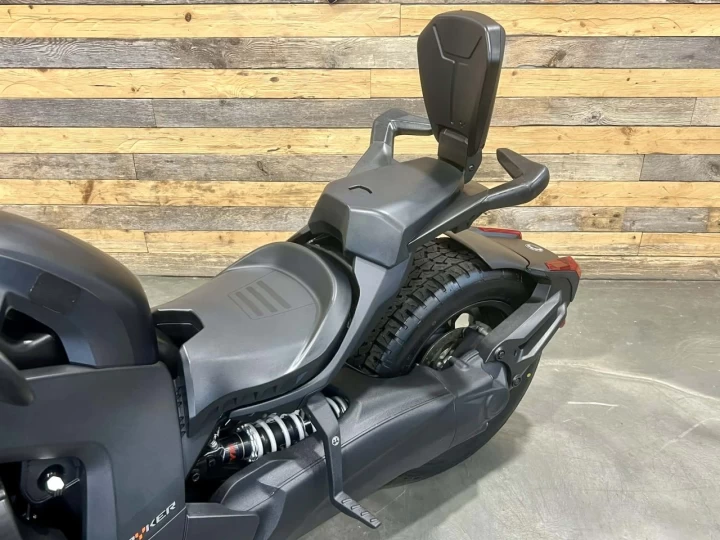 2021 BRP CAN-AM SPYDER / RYKER 900 ACE EDITION RALLY _ PARE-BRISE + BANC PASSAGER + SUSPEMNSION KYB 