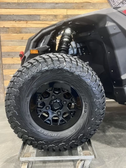 2024 BRP CAN-AM MAVERICK X3 X-RC TURBO ''RR'' 200 H.P + DPS + 4WD + 64'' + FOX + SEULEMENT 3784 KM + RARE & A1 