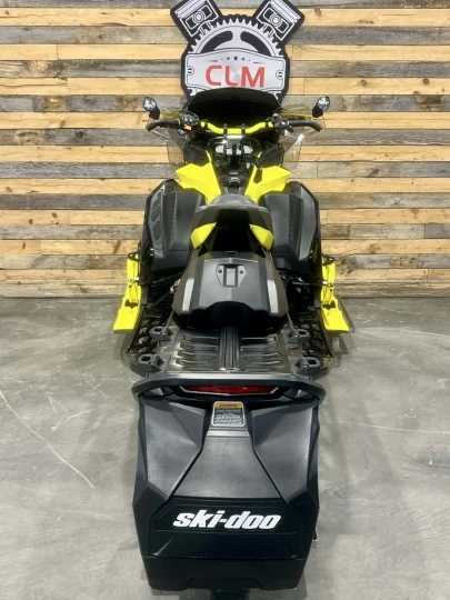 2022 BRP SKI-DOO RENEGADE X-RS 850 E-TEC 137'' + REV GEN4 + MODELE & COULEUR RARE + A1 