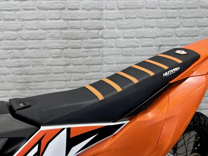 2023 KTM 350 SX-F EFI + 4 TEMPS + SEULEMENT 35 HR + MX - MOTOCROSS - ENDURO + RARE 