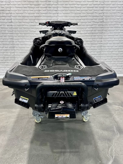 2021 BRP SEA-DOO GTX 230 H.P + IBR + VTS + AUDIO PREMIUM + SEULEMENT 32 HR + 3 PASSAGERS + RARE & A1 