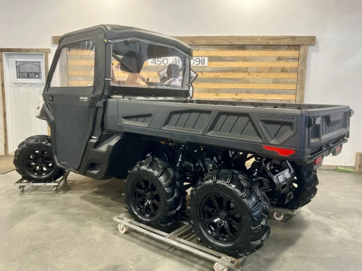 2022 BRP CAN-AM DEFENDER HD-10 + DPS + 6X6 + SEULEMENT 2556 KM + ULTRA RARE & A1 