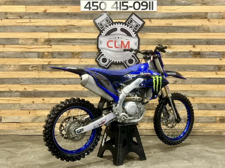 2024 YAMAHA YZ 450F EFI + 4 TEMPS + SEULEMENT 25 HR + LOOK UNIQUE & CONDITION A1 