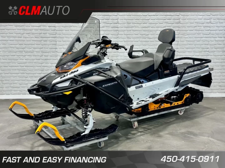 2023 BRP SKI-DOO EXPEDITION S.E = SPECIAL EDITION 900 ACE TURBO EFI 130 HP WT = WIDE TRACK 154'' X 20'' + BANC PASSAGER + 7555 KM + COULEUR RARE & A1 