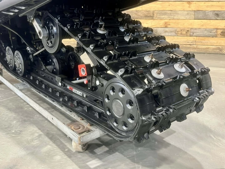 2016 BRP SKI-DOO GRAND TOURINF L.E 1200 EFI 4-TEC 137'' + REV XS + 19145 KM + CONDITION A1 