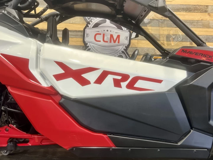 2024 BRP CAN-AM MAVERICK X3 X-RC TURBO ''RR'' 200 H.P + DPS + 4WD + 64'' + FOX + SEULEMENT 3784 KM + RARE & A1 