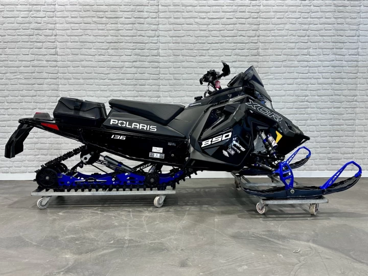 2024 POLARIS INDY XCR 850 MATRYX 136'' + GPS 7'' + SEULEMENT 1740 KM + GARANTIE + RARE & A1 