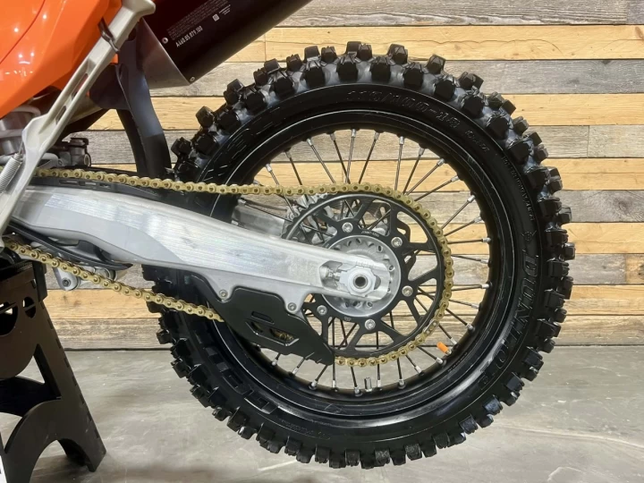 2025 KTM 250 XC-F EFI + 4 TEMPS + 68 HR + ENDURO-MX-MOTOCROSS + RARE & CONDITION A1 