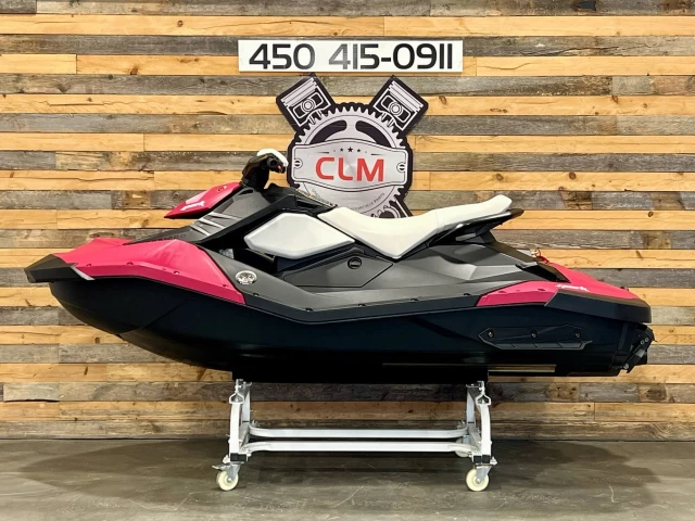 BRP SEA-DOO SPARK 2UP 900 ACE EFI + SEULEMENT 65 HR + COULEUR RARE & CONDITION A1  2015