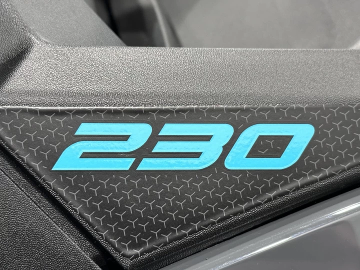 2026 BRP SEA-DOO GTR 230 H.P + IBR + VTS + AUDIO PREMIUM + 3 PASSAGERS + SEULEMENT 4 HR + RARE & A1 