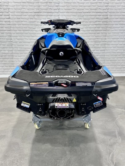 2019 BRP SEA-DOO RXT 230 HP + IBR + VTS + 3 PASSAGERS + 131 HR SEULEMENT + RARE & A1 