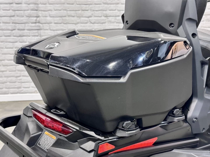 2026 BRP SKI-DOO GRAND TOURING L.E 900 ACE TURBO ''R'' 180 HP + 0 KM + REV GEN5 + RARE & A1 