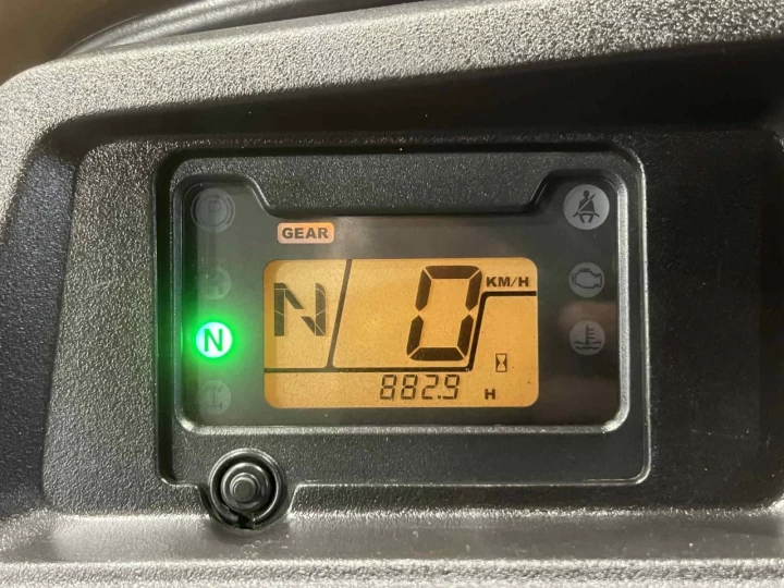2014 HONDA PIONEER-4 700 EFI 4X4 + 4 PASSAGERS + 11019 KM 