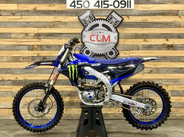 2024 YAMAHA YZ 450F EFI + 4 TEMPS + SEULEMENT 25 HR + LOOK UNIQUE & CONDITION A1 