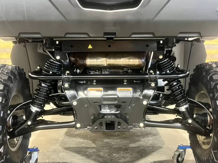 2025 BRP CAN-AM DEFENDER MAX CREW HD-10 LIMITED + 4WD + DPS + 650 KM SEULEMENT + 6 PASSAGERS + TOUTE ÉQUIPÉE+ RARE & A1 