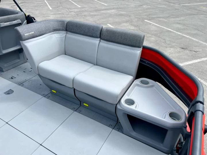 2024 BRP SEA-DOO SWITCH CRUISE 18' 230 HP + IBR + VTS + IDF + GPS + AUDIO + BIMINI + REMORQUE DLX 