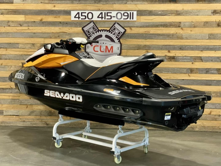 2013 BRP SEA-DOO GTS 215 H.P + IBR + VTS + 3 PASSAGERS + SEULLEMENT 95 HR 