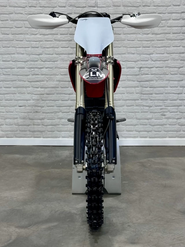 STARK FUTURE VARG 1..2 MX ALPHA 80 H.P + 100% VE-MOTOCROSS ELECTRIQUE + UNITÉ DÉMO 70 HR + GARANTIE 2028 + RARE & A1  2026