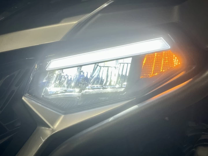 2022 CF MOTO C-FORCE 600 LX + 4X4 + EPS + SEULEMENT 947 KM + GARANTIE 2027 + RARE & A1 