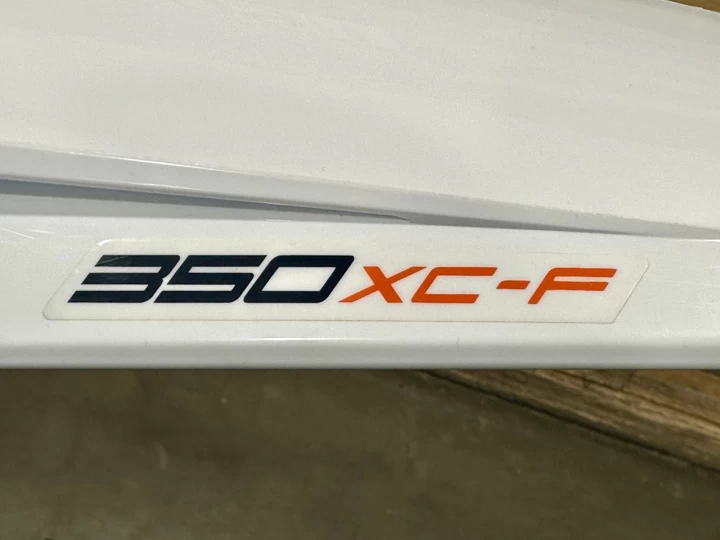 2022 KTM 350 XC-F EFI + 4 TEMPS + SEULEMENT 22 HR + BEAUCOUP D'OPTIONS $$$ INCLUSES + A1 