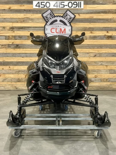 2024 BRP SKI-DOO RENEGADE X-RS 900 ACE TURBO ''R'' 180 HP + REV GEN5 + 9570 KM + SPORT & HAUTE PERFORMANCE + A1 