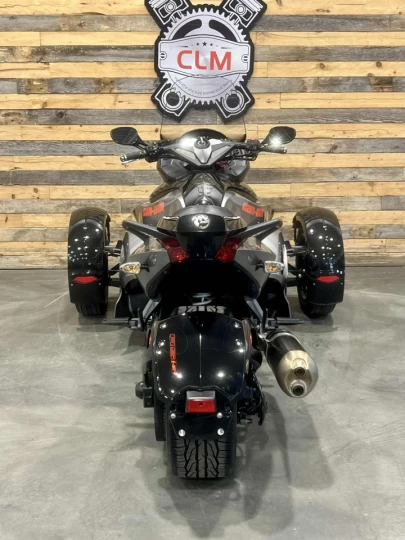 2011 BRP CAN-AM SPYDER RS-S + SM5 EMBRAYAGE MANUELLE A CLUTCH + 87790 KM + PAREBRISE GIVI 