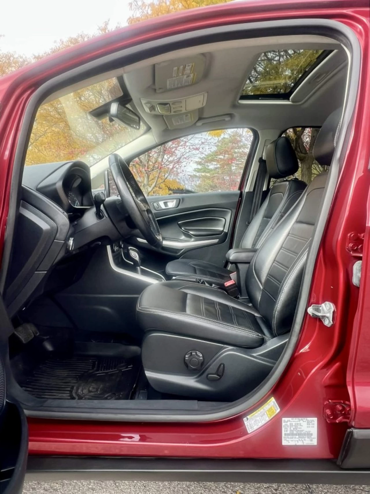 2020 FORD ECOSPORT TITANIUM AWD + 2.0L + TOUTE ÉQUIPÉE + 78096 KM  Main Image