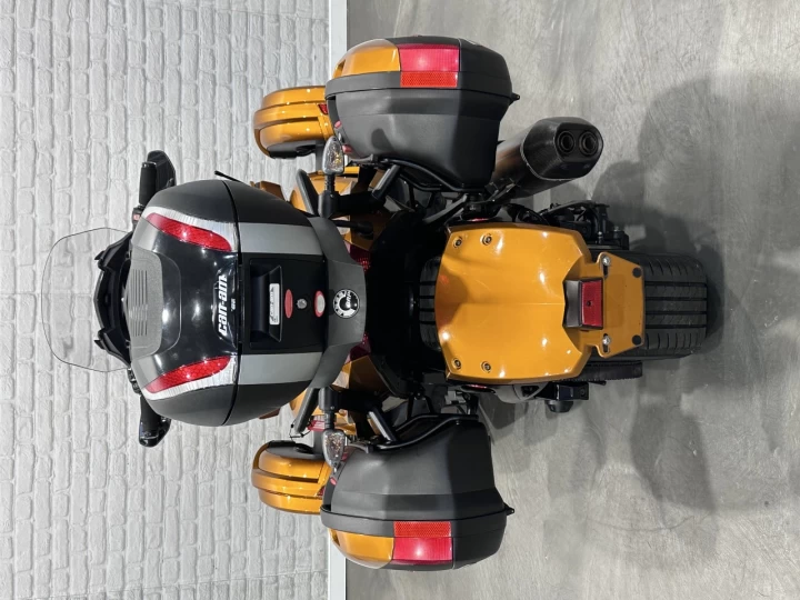 2014 BRP CAN-AM SPYDER ST LIMITED SE-5 (SEMI-AUTOMATIQUE) + ROTAX 998 EFI + 65355 KM + CONDITION A1 